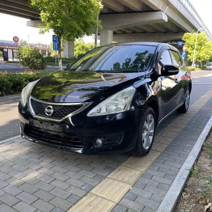Tiida 2011 1.6L CVT comfort model