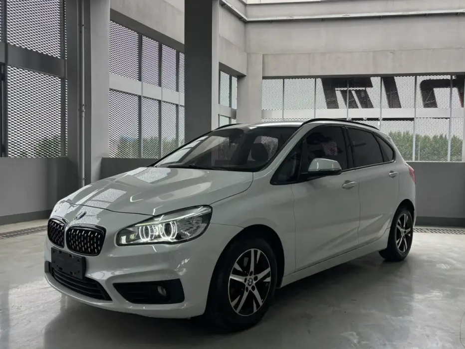 BMW 2 Series Touring 2016 218i Leading Model