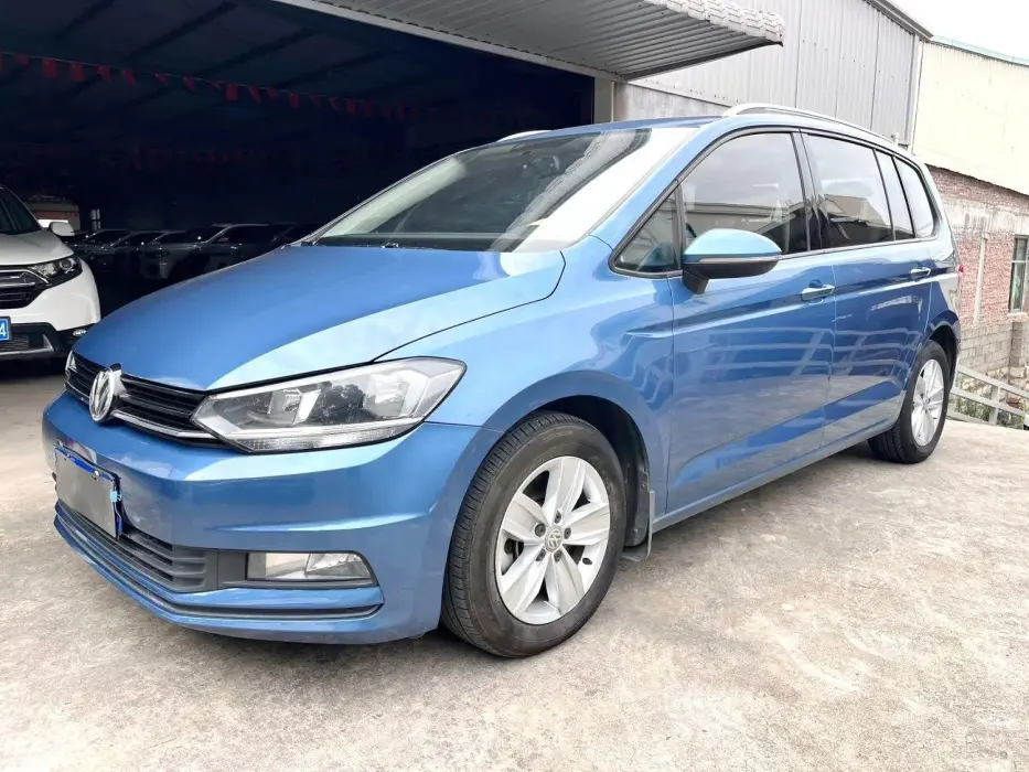 Touran L 2018 280TSI automatic fashion version 7 seats National V