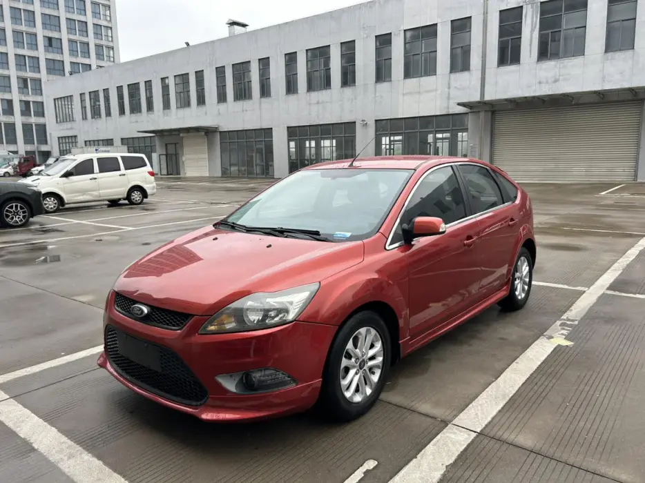 Focus 2013 Hatchback Classic 1.8L Automatic Million Commemorative Edition