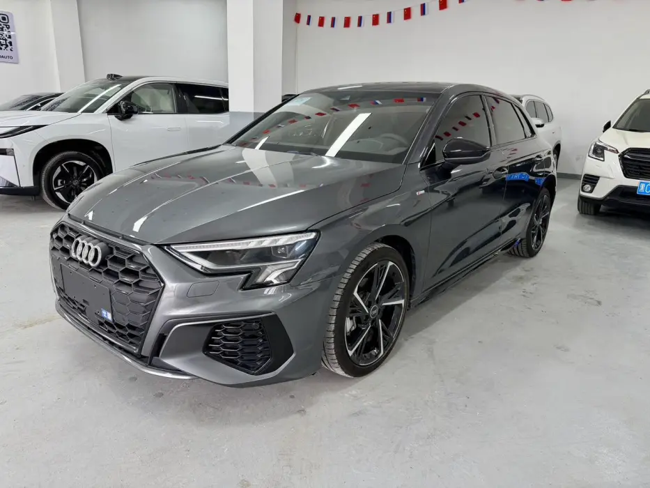 Audi A3 2023 facelift Sportback 35 TFSI stylish and sporty