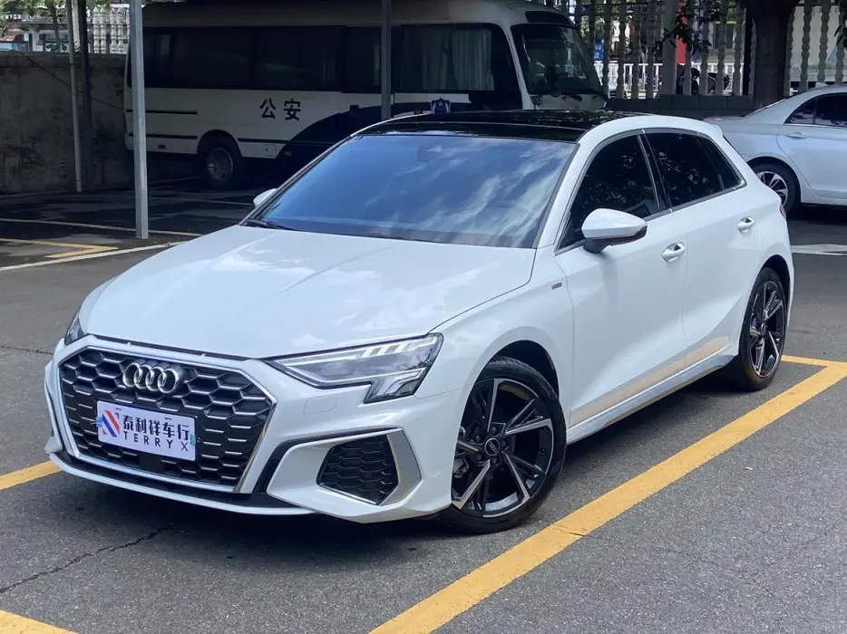 Audi A3 2023 facelift Sportback 35 TFSI stylish and sporty