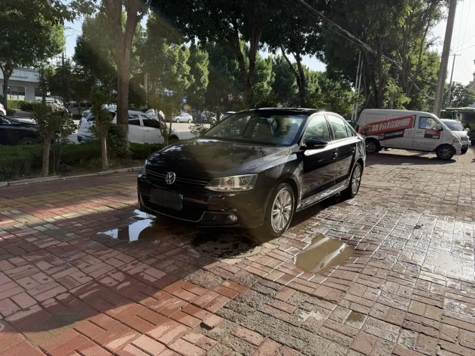 Sagitar 2014 1.4TSI manual luxury model