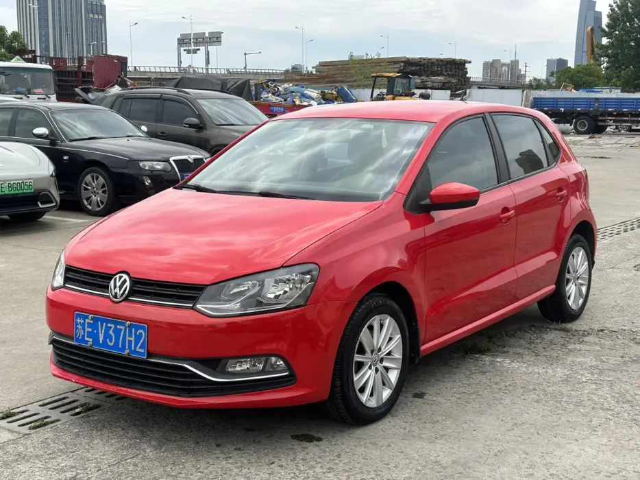 Polo 2014 1.6L automatic comfort version