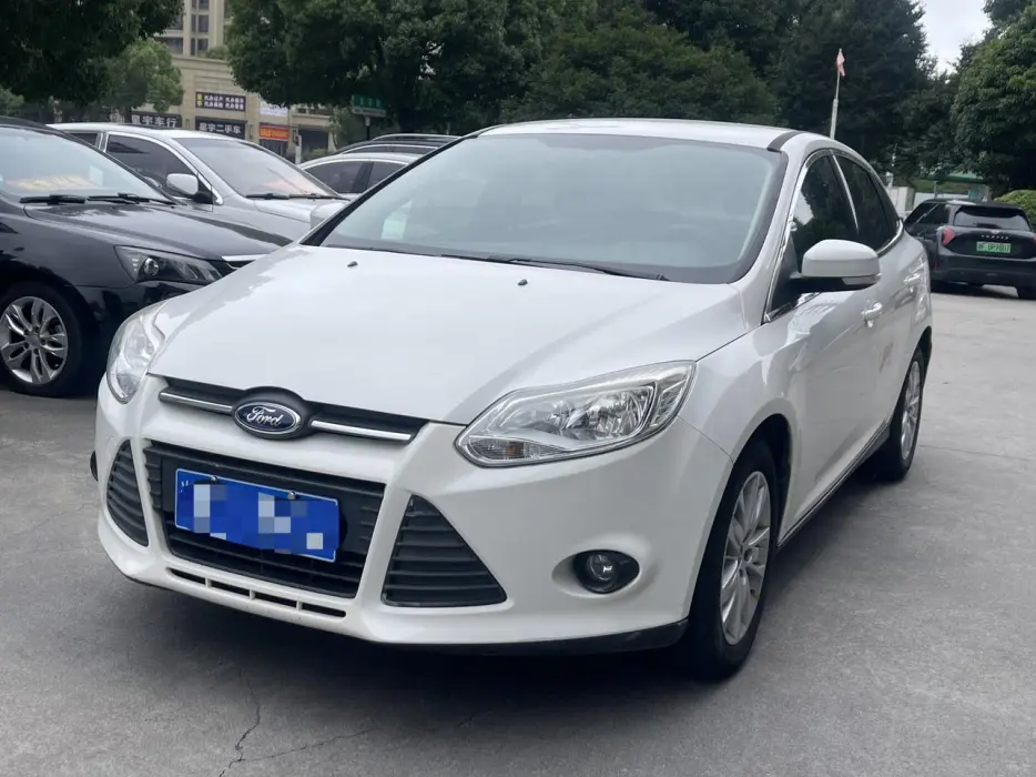 Focus 2015 sedan 1.6L automatic comfort type
