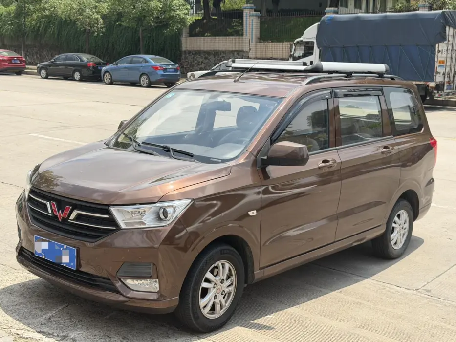 Wuling Hongguang 2021 1.5L S manual comfort model