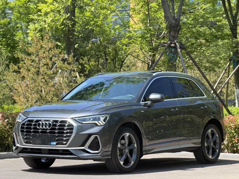 Audi Q3 2020 35 TFSI Fashionable and Dynamic