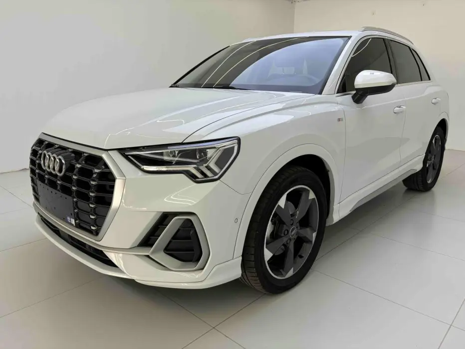 Audi Q3 2023 35 TFSI Fashionable and Dynamic
