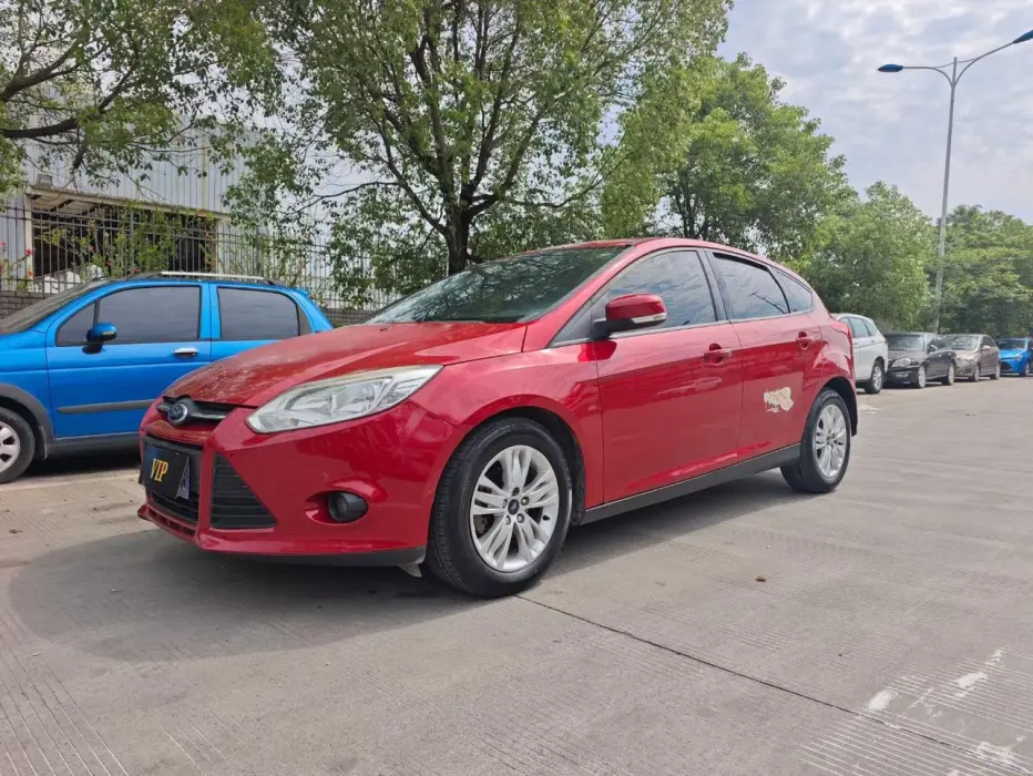 Focus 2012 hatchback 1.6L automatic comfort type