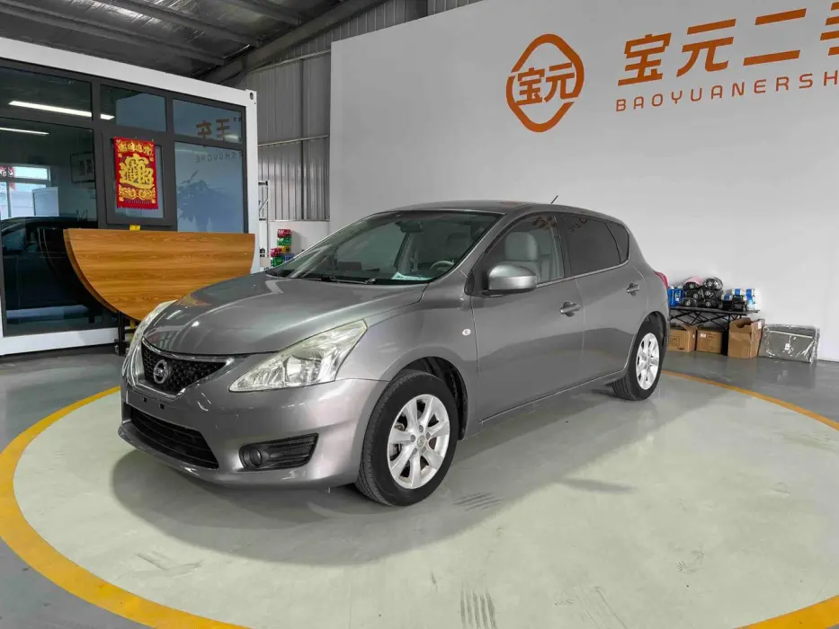 Tiida 2011 1.6L CVT intelligent