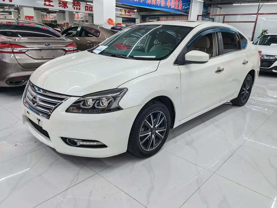 Sylphy 2014 1.6XV CVT Exclusive Edition