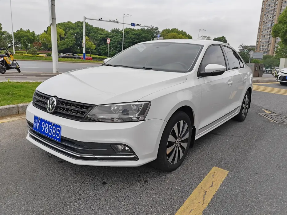 Sagitar 2017 1.6L automatic comfort model