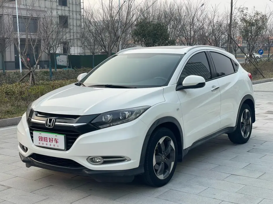 Binzhi 2016 1.8L CVT two-wheel drive Pioneer type