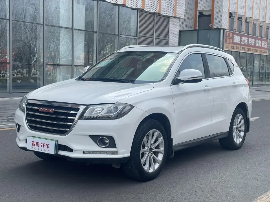 Haval H2 2016 Red Label 1.5T Manual Two-wheel Drive Luxury Model