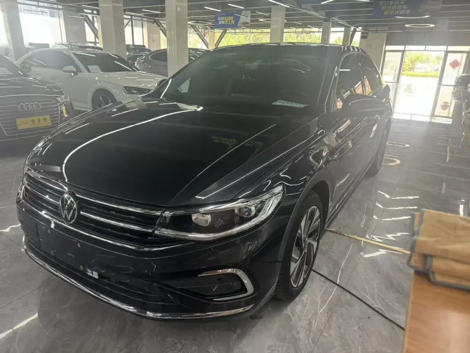 Bora 2023 280TSI DSG Premium Edition