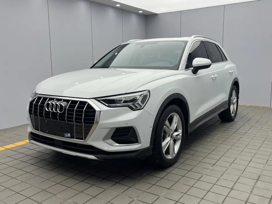 Audi Q3 2022 35 TFSI Fashionable and Elegant