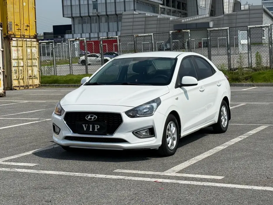 Rena 2017 1.4L Manual Glow Version National V