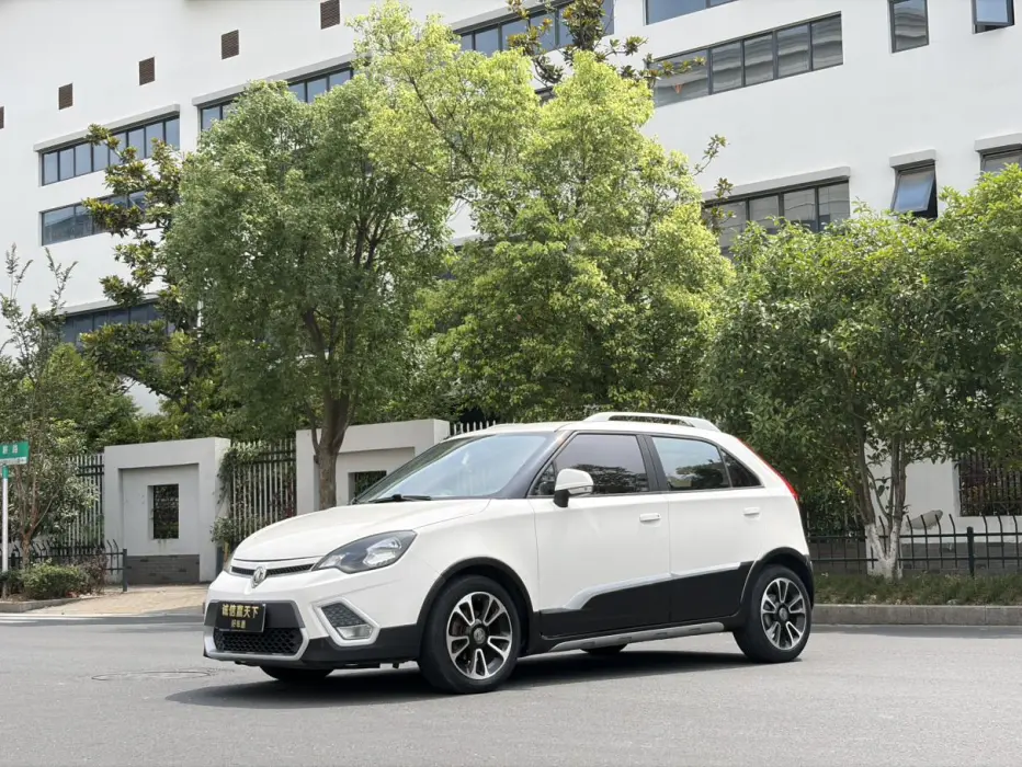 MG 3SW 2015 1.5L AMT Elite