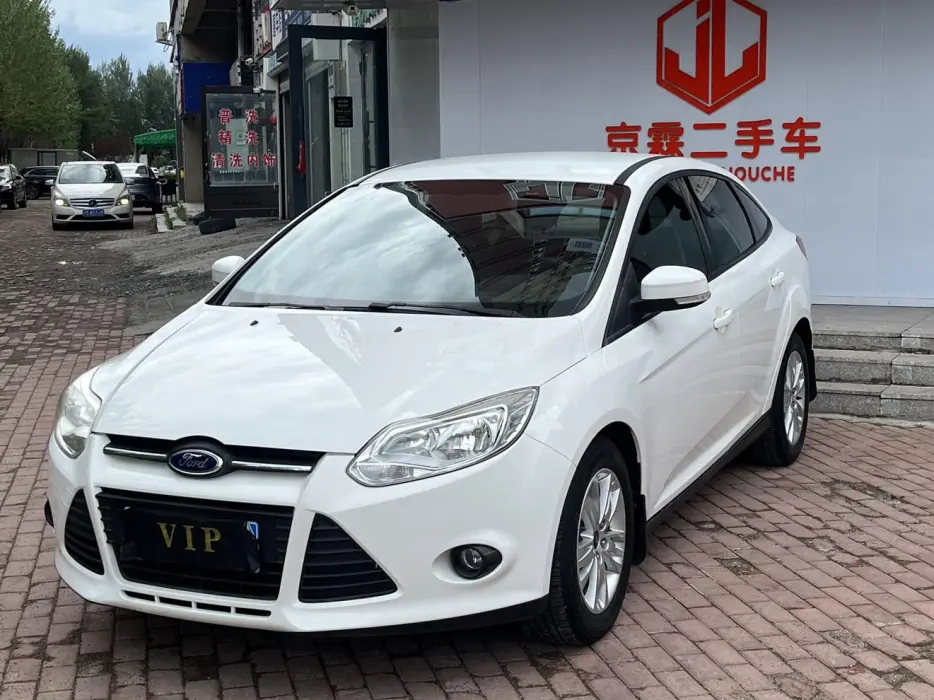 Focus 2012 sedan 1.6L automatic comfort type
