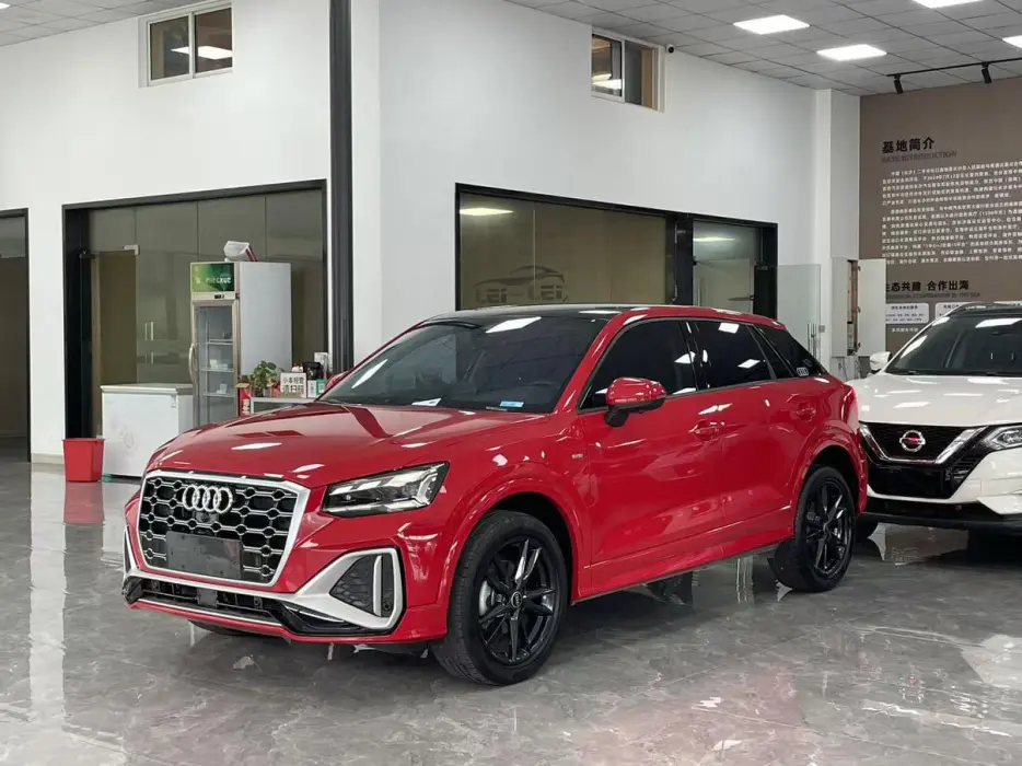 Audi Q2L 2022 35 TFSI fashionable and elegant