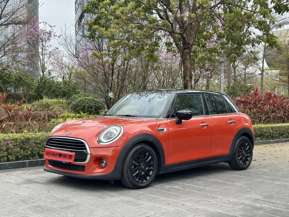 MINI 2019 1.5T COOPER Classic Five-Door Edition