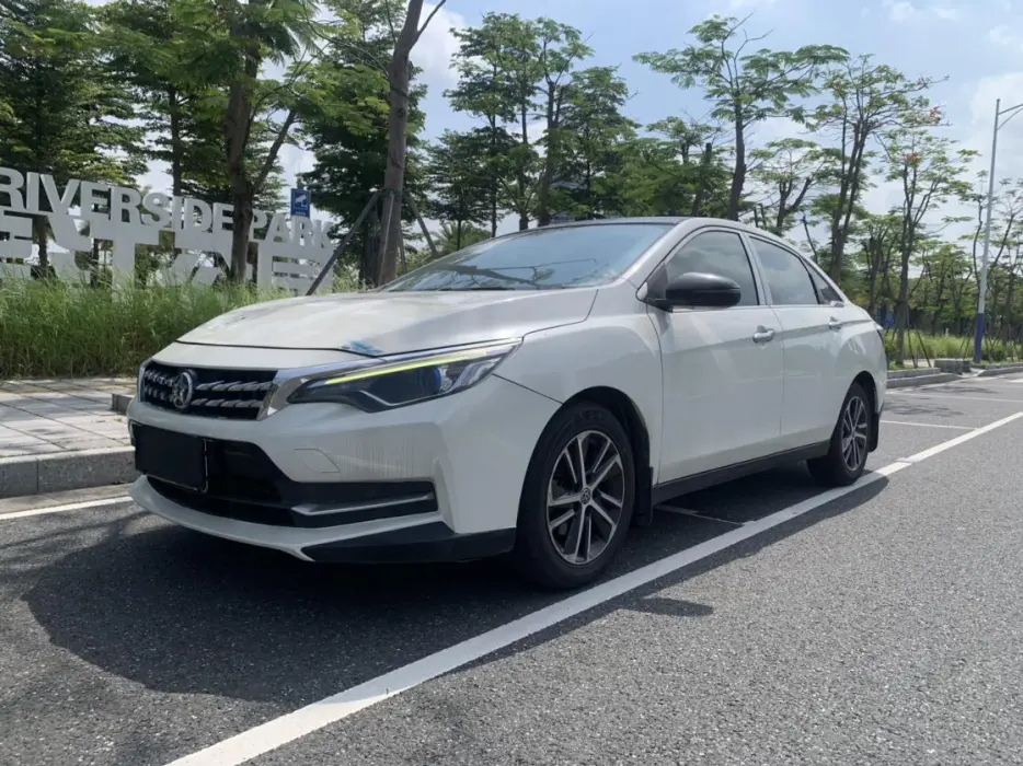 Venucia D60 2019 1.6L XL CVT Intelligent Link Elite Edition