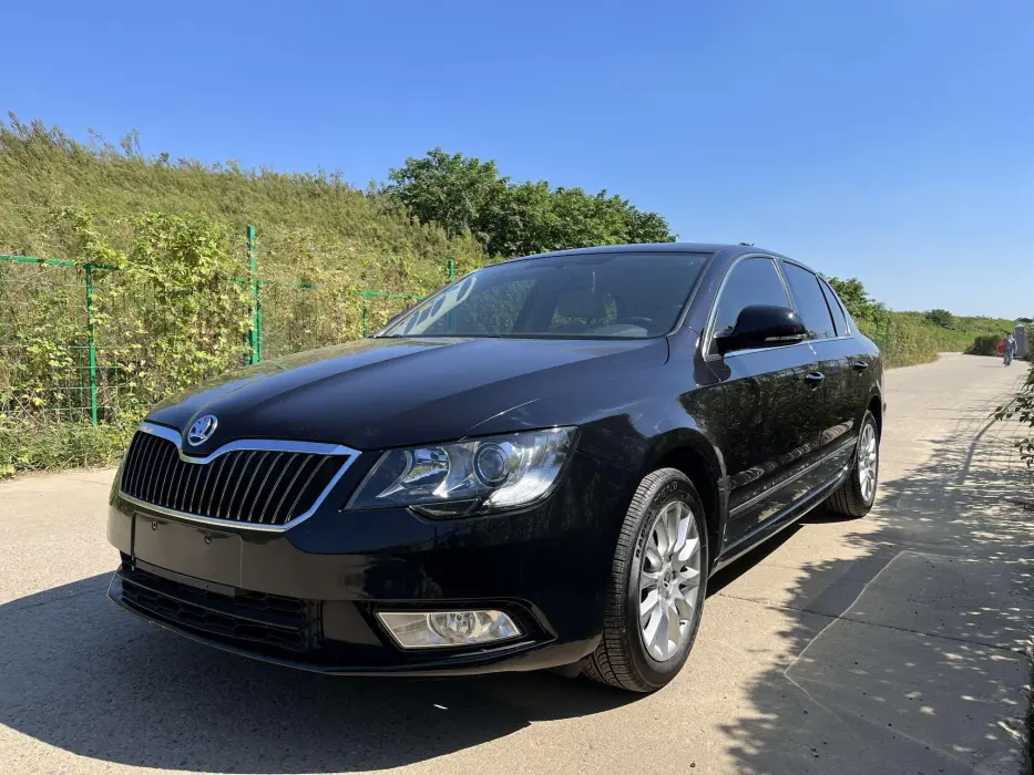 Superb 2013 1.8TSI Automatic Este Edition