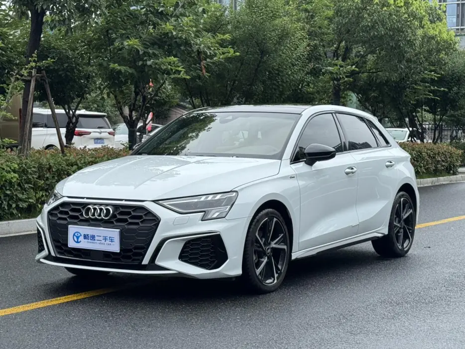 Audi A3 2022 Sportback 35 TFSI stylish and sporty