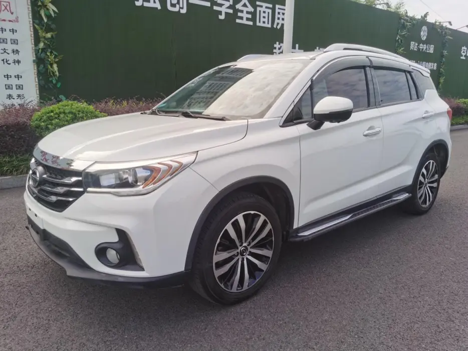 Trumpchi GS4 2017 235T automatic two-wheel drive luxury smart connected version