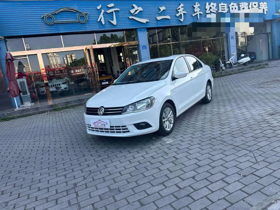 Jetta 2015 1.6L automatic comfort model