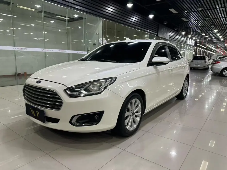 Forex 2015 1.5L automatic fashion model
