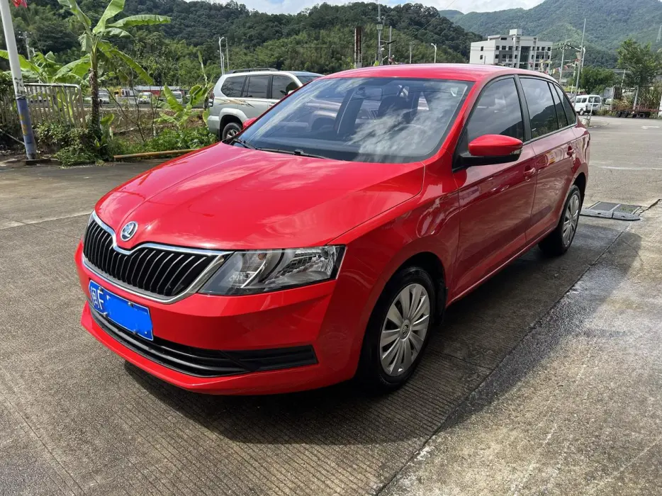 Xindong 2018 1.6L automatic standard version