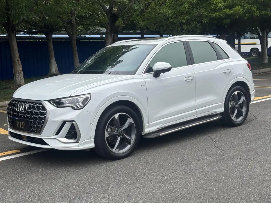 Audi Q3 2024 35 TFSI Fashionable and Dynamic