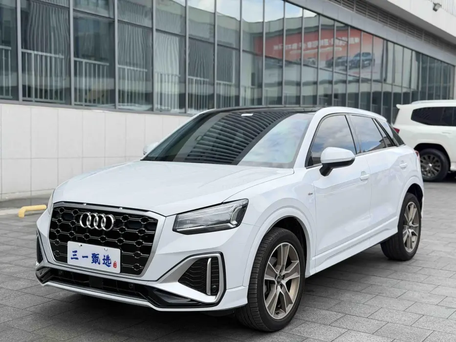 Audi Q2L 2022 35 TFSI fashionable and dynamic