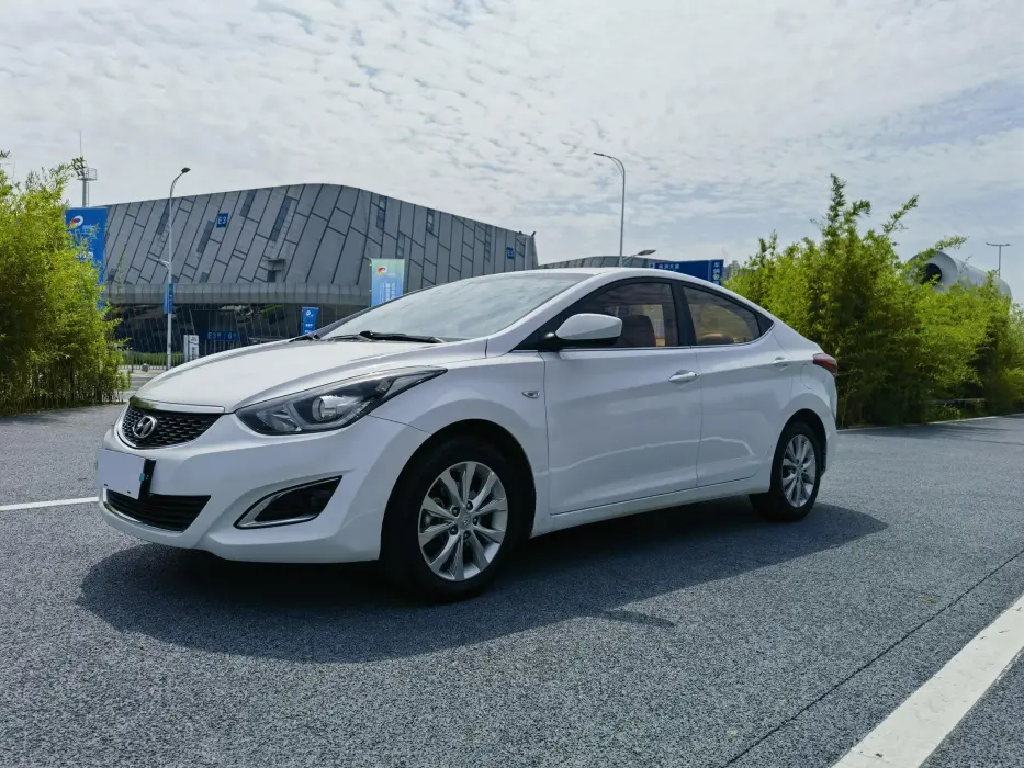Langdong 2016 1.6L automatic intelligent model