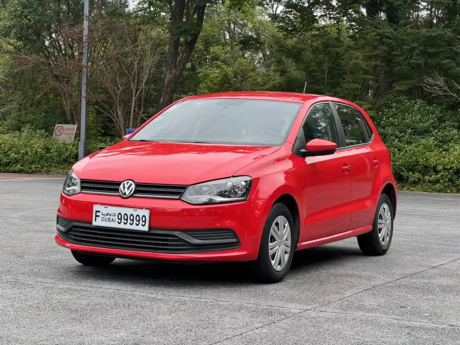 Polo 2016 1.4L automatic fashion model