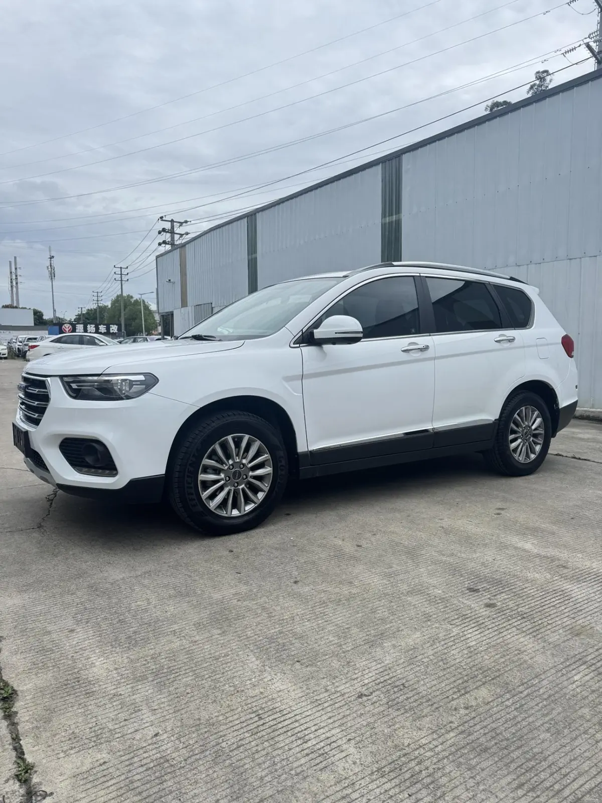 Haval H6 2017 Blue Label Sports Edition 1.5T Automatic Two-wheel Drive Luxury Model