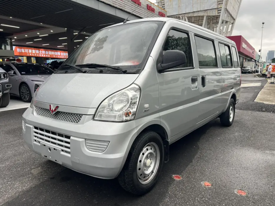 Wuling Rongguang 2019 1.5L extended basic model