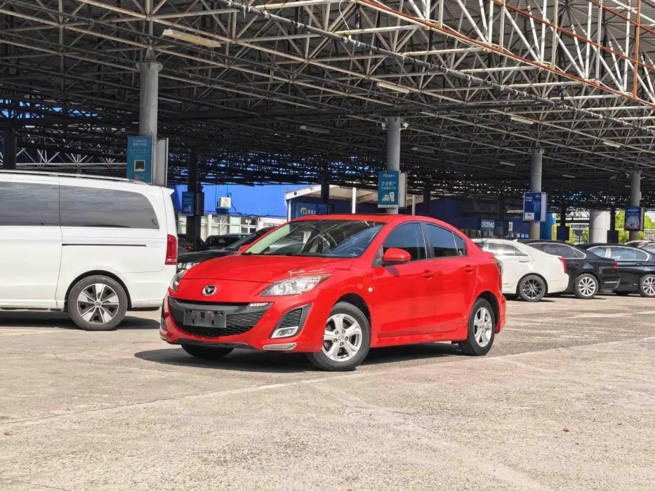 Mazda 3 Star 2011 sedan 1.6L automatic comfort type