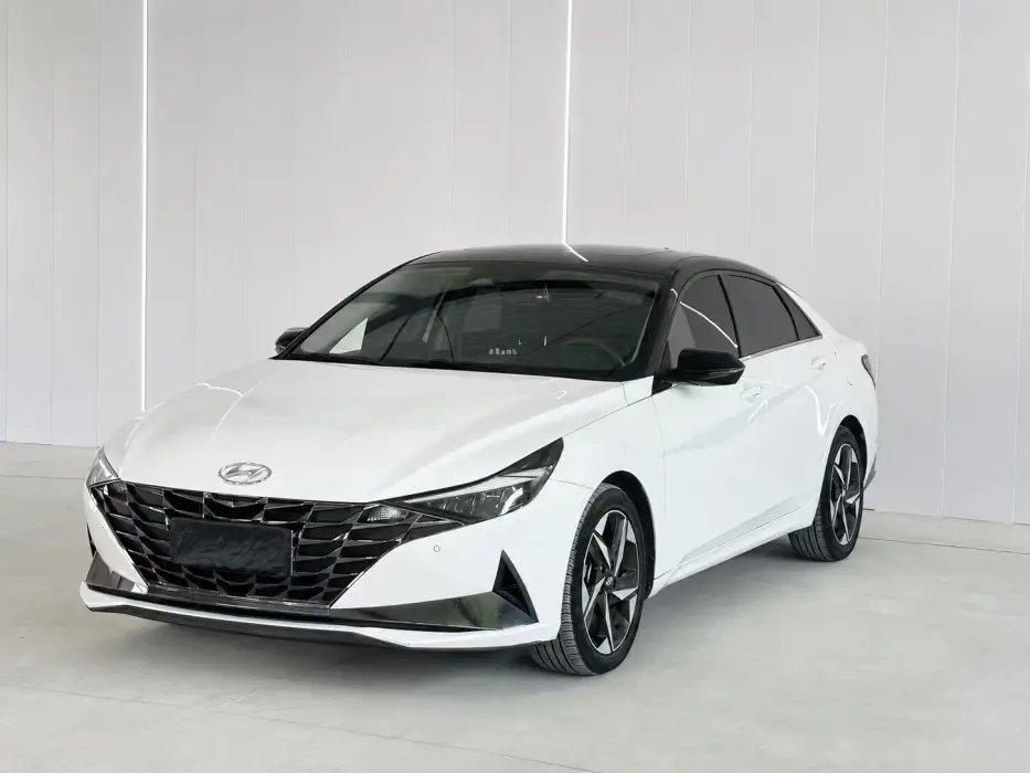 Elantra 2022 1.5L CVT LUX Premium Edition