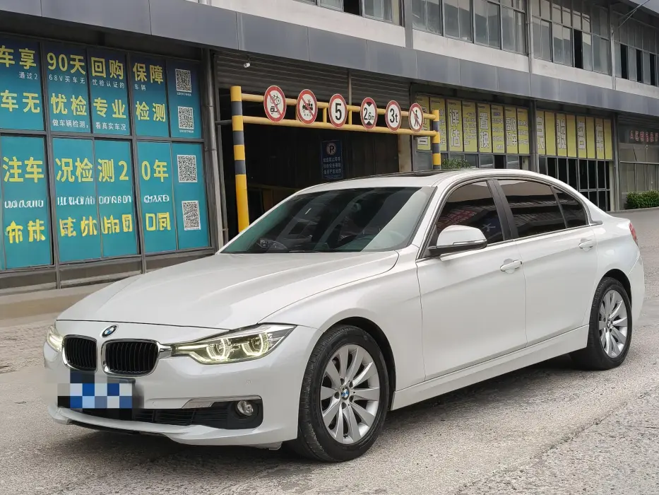 BMW 3 Series 2017 318Li Fashion Model