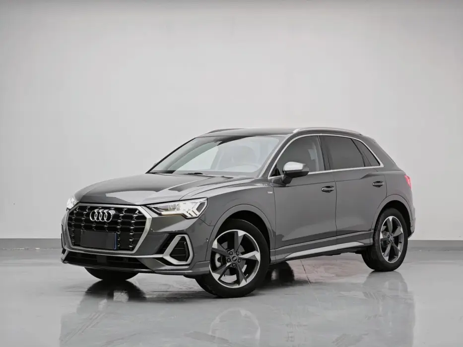 Audi Q3 2022 35 TFSI Fashionable and Dynamic