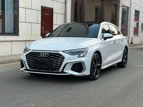 Audi A3 2022 Sportback 35 TFSI stylish and sporty
