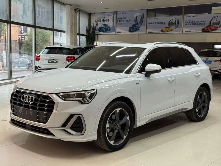 Audi Q3 2023 35 TFSI Fashionable and Dynamic