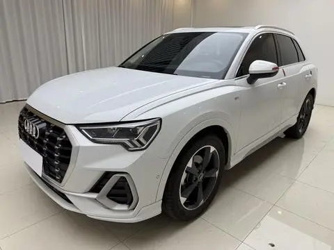 Audi Q3 2022 35 TFSI Fashionable and Dynamic