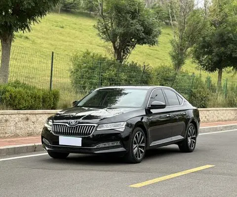 Superb 2023 facelift TSI280 DSG exclusive version