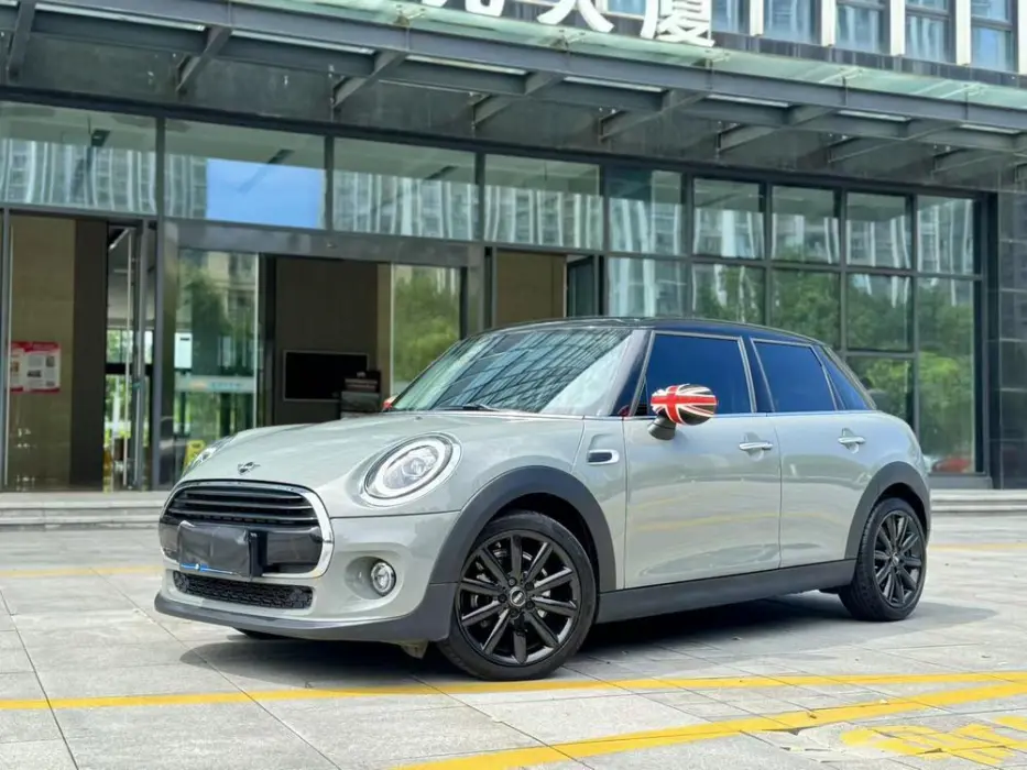 MINI 2021 1.5T COOPER Classic Five-Door Edition