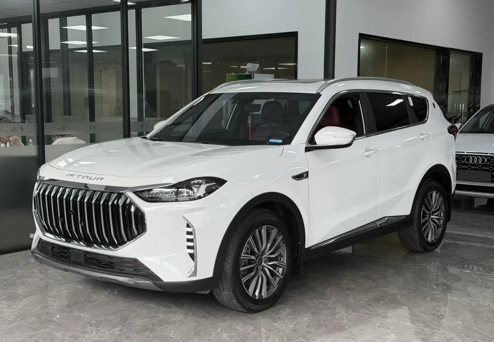 Jietu X70 PLUS 2023 model 1.5T DCT Brave PLUS 5 seats