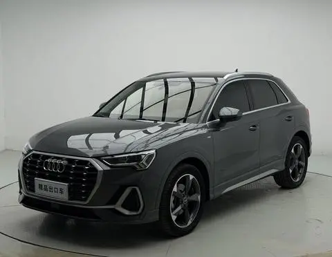 Audi Q3 2022 35 TFSI Fashionable and Dynamic