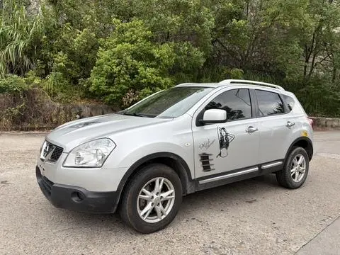 Qashqai 2011 2.0XL Fire 6MT 2WD